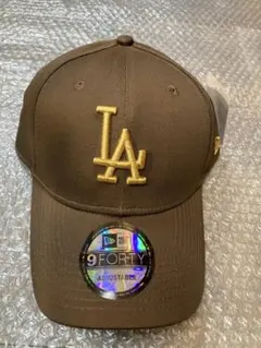 New Era LAロゴBrown色Gold刺繍男女用キャップフリーサイズ