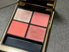 【SUQQU】シグニチャーカラーアイズ136 色束