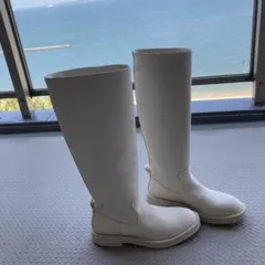 ホワイト ロングブーツ 合成皮革　ZARA