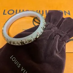 Item thumbnail for item a9dfade7-b5f5-40b2-a248-4f05940eb0bc