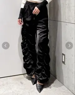 ローレイズナイロンシェリングパンツ (ブラック) - メルカリ
