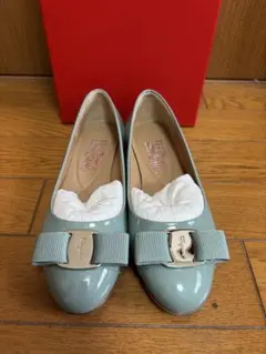 2026年最新】ferragamo 靴 ヴァリナの人気アイテム - メルカリ