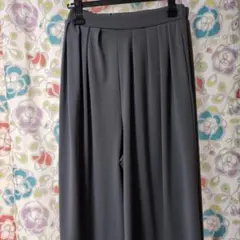 ストレッチワイドパンツ　グレー　中古品