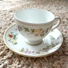 英国製 黒壺 WEDEWOOD MIRABELLE ❁ 可憐な花柄 金彩 C/V 2025年最新】ウェッジウッド ミラベルの人気アイテム - メルカリ