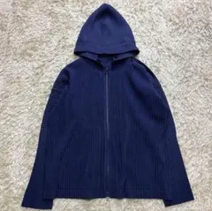 me ISSEY MIYAKE 青 プリーツ フード付きパーカー me ISSEY MIYAKE 青 プリーツ フード付きパーカー - メルカリ