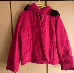 ダウンジャケット赤