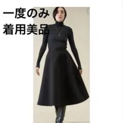 一度のみ使用　martiniqueマルティニーク　ボンディングスカート ブラック