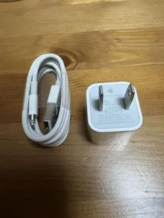 iPhone用純正Lightning充電器　未使用品5V1A A1385