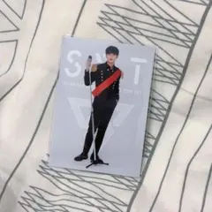 seventeen ドギョム 軍服 トレカ - メルカリ
