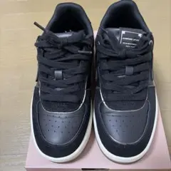 ホーキンス スニーカー