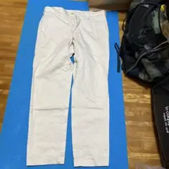ホワイト チノパン