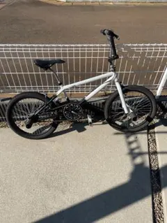 Mongoose LEGION 18インチ 直接引渡限定 - メルカリ