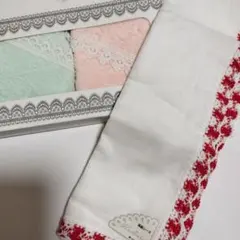 近沢レース ハンカチ 2枚セットと高級レースハンカチ