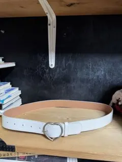 レザー　ホワイト　ハート　ベルト