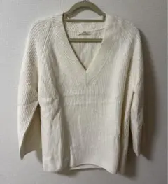 ジャーナルスタンダードレリューム　Vネックニット セーター