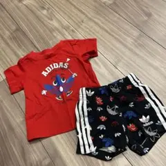 アディダスオリジナルス　Tシャツ短パンセットアップのサムネイル