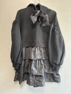 ［merry jenny］フリル付きブラックスカートセットアップ