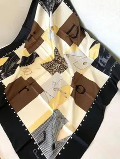 イタリア製クリスチャンディオールアパレルアイテム柄シルク大判スカーフサイズ87㎝