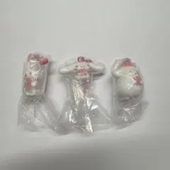 サンリオキャラクターズ　ワントーンマスコット　桜　　　　3点セット　ガシャポン