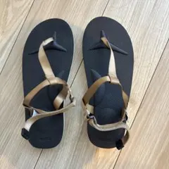 SUICOKE トングサンダル ベージュのサムネイル