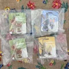 ズートピア ブリスターチャームコレクション　ニック　ジュディ　フィニック