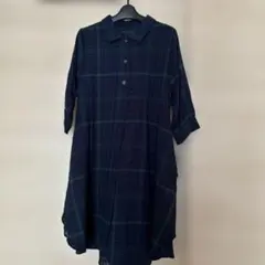 新品・未使用ネイビーとグリーンのチェック柄シャツワンピース　サンフェルメールのサムネイル