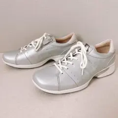 タグ付き新品 PEDALA インヒールスニーカー サイドジップ 軽量 23cm