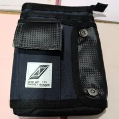 ONE UP ASSIST GOODS ボディバッグ ネイビー