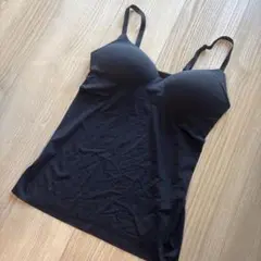 【美品】ユニクロエアリズムシームレスVネックブラキャミソール　M