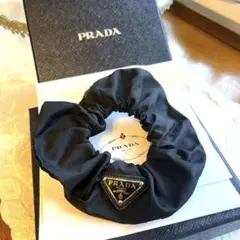 新品/未使用】【ラッピング】PRADA Re-Nylon シュシュ ブラック - メルカリ