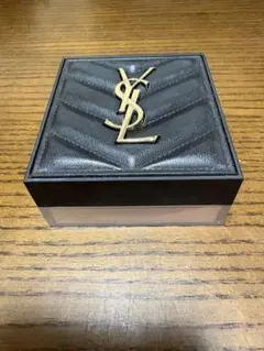 イヴ・サンローラン・ボーテ ルースパウダー