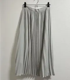 GU レディース　プリーツパンツ　Mサイズ