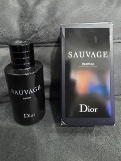Dior Sauvage Parfum 男性用香水　100ml