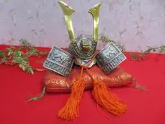 6ee1716 端午の節句　五月人形　兜飾り　座布団付き