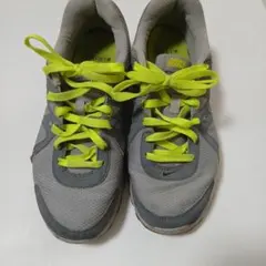 NIKE REVOLUTION スニーカー グレー×ネオンイエロー