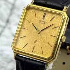 美品　稼働品　SEIKO ツインクォーツ　新品電池　ゴールド　スクエア　腕時計