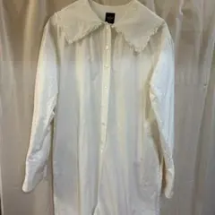 フリル付きホワイトオールインワン