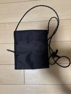 BURLAP OUTFITTER（バーラップアウトフィッター）　ミニサコッシュ