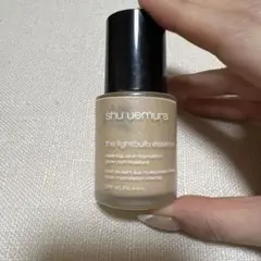 shu uemura the lightbulb essence 774のサムネイル