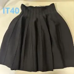 美品　blugirl 立体フレア　ニットスカート ブラック　イタリア製　40のサムネイル