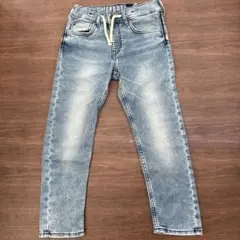 H&M　ストレッチ ライトブルーデニムパンツ　130cm