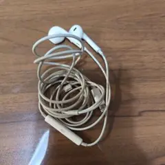 Apple 純正 EarPods Lightningコネクタ 有線