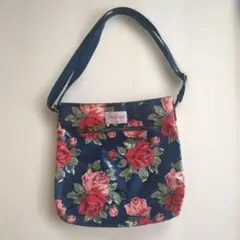 Cath Kidston キャスキッドソン ショルダーバッグ 花柄ネイビーのサムネイル