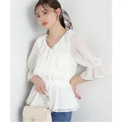 ★タグカット新品未使用★定価9,493円ラッフルカシュクールブラウス