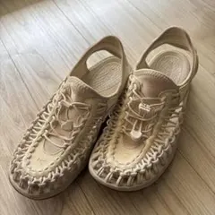 keen ユニーク アストリア　24.5 ホワイト