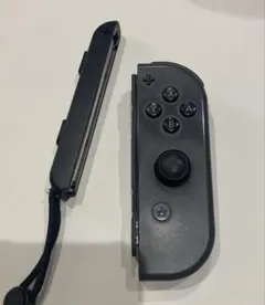 【ジャンク】Joy-Con黒？　R右 Switch 純正ジョイコン　ストラップ付