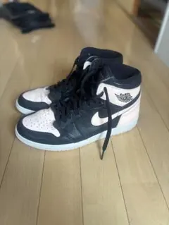 Nike Air Jordan 1 ブラック/ピンク ハイカット