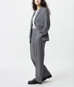 UNIQLO タックワイドパンツ グレー XS