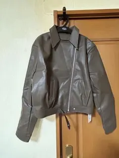 Item thumbnail for item d868b592-ab29-4261-9927-923170a8604d