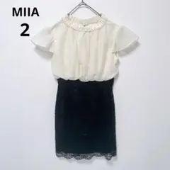 ミーア　ベージュ×ブラック レース 半袖ひざ丈ワンピース　上品　パールネックのサムネイル